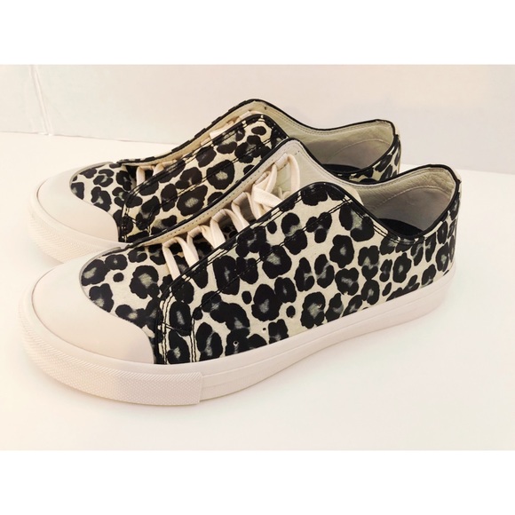 Alexander McQueen Shoes - ✨Host Pick ✨Alexander McQueen Leopard Print Shoe
